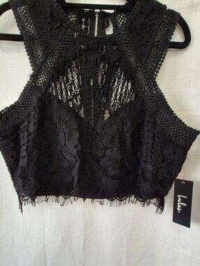 Lulu's Alliss Black Lace Crochet Crop Top